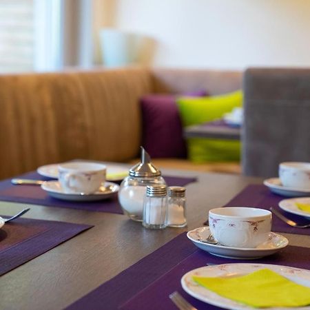 Gaestehaus Schlegel Stetten  ภายนอก รูปภาพ
