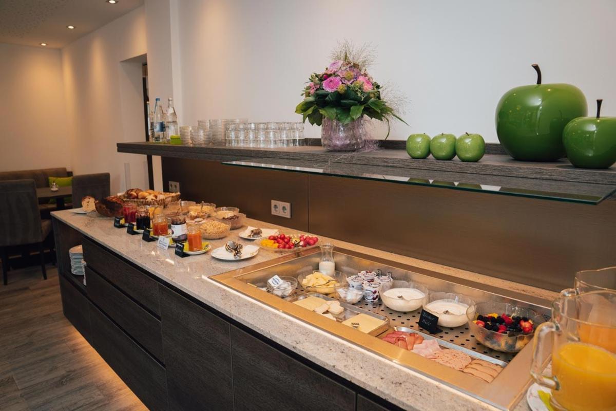 Gaestehaus Schlegel Stetten  ภายนอก รูปภาพ
